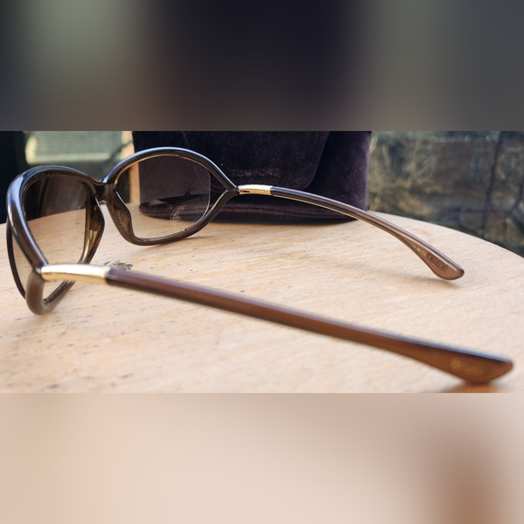 Tom Ford Jennifer Sunglasses - Picture 3 of 9